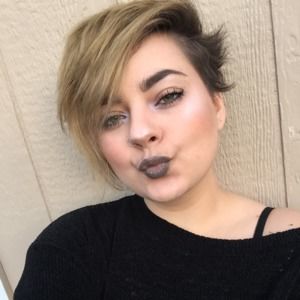 Meet your Posher, Hannah